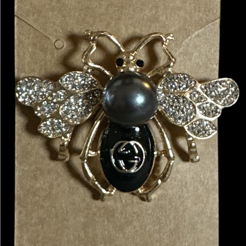 Elegant FASHION Gold and Black Bee Brooch